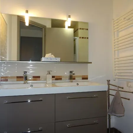 Maison Renovee Avec Jardin Privatif, Proche Des Sables D'olonne, Parking Et Wifi Inclus - Fr-1-426-226 בית נופש *