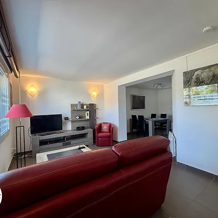 Maison Renovee Avec Jardin Privatif, Proche Des Sables D'olonne, Parking Et Wifi Inclus - Fr-1-426-226