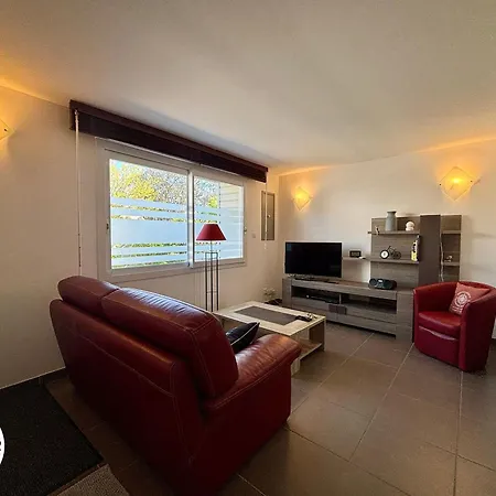 Holiday home Maison Renovee Avec Jardin Privatif, Proche Des Sables D'olonne, Parking Et Wifi Inclus - Fr-1-426-226 *
