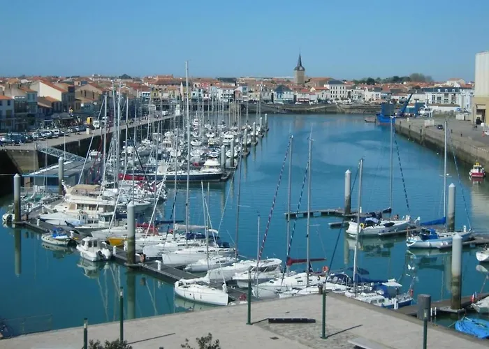 Maison Renovee Avec Jardin Privatif, Proche Des Sables D'olonne, Parking Et Wifi Inclus - Fr-1-426-226 Les Sables-dʼOlonne