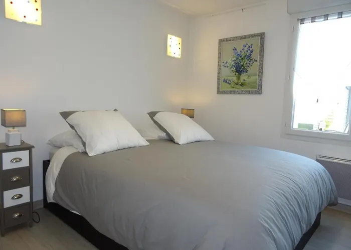 Maison Renovee Avec Jardin Privatif, Proche Des Sables D'olonne, Parking Et Wifi Inclus - Fr-1-426-226