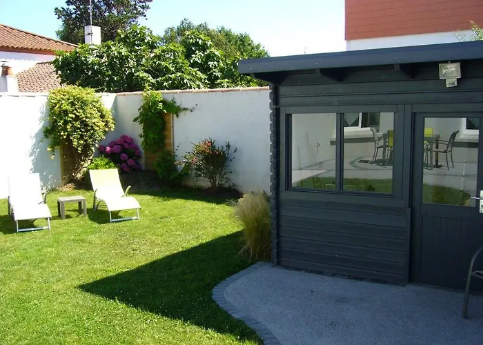 Maison Renovee Avec Jardin Privatif, Proche Des Sables D'olonne, Parking Et Wifi Inclus - Fr-1-426-226 Les Sables-dʼOlonne