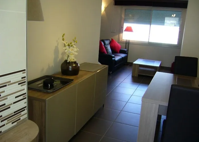 Maison Renovee Avec Jardin Privatif, Proche Des Sables D'olonne, Parking Et Wifi Inclus - Fr-1-426-226 *
